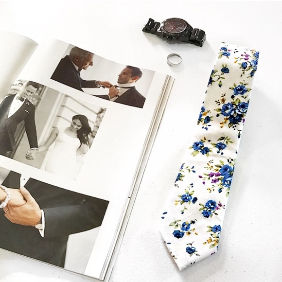 Men’s Floral Tie NWT Vtg - Picture 3 of 4